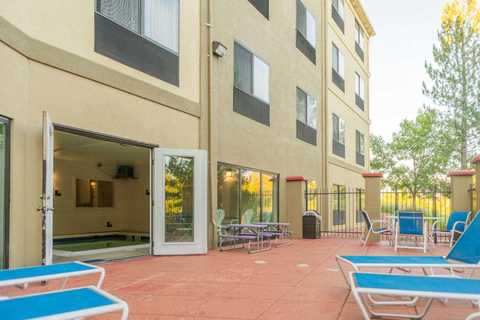 Comfort Inn North Colorado Springs Exterior foto